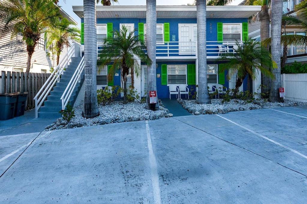 Beach Getaway Pool Condo Between The Island Marina And Beach 布雷登顿海滩 外观 照片
