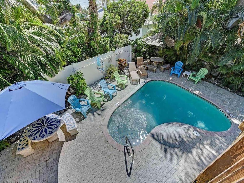 Beach Getaway Pool Condo Between The Island Marina And Beach 布雷登顿海滩 外观 照片
